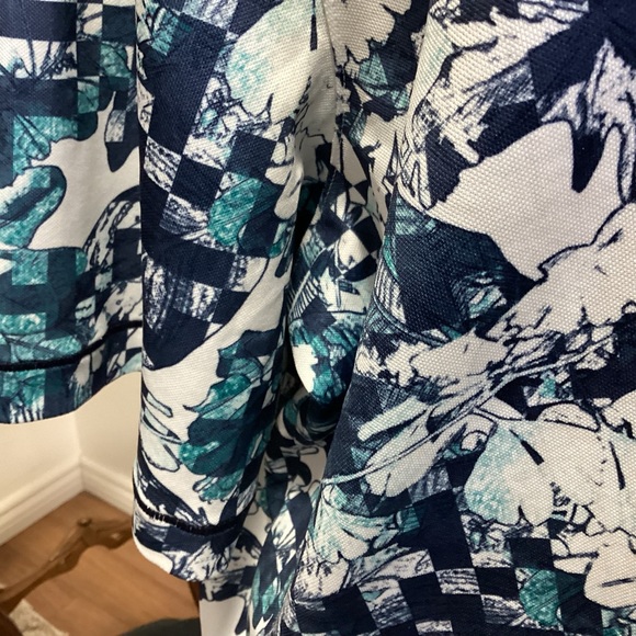 Men’s XXL Puma shirt - Picture 3 of 3